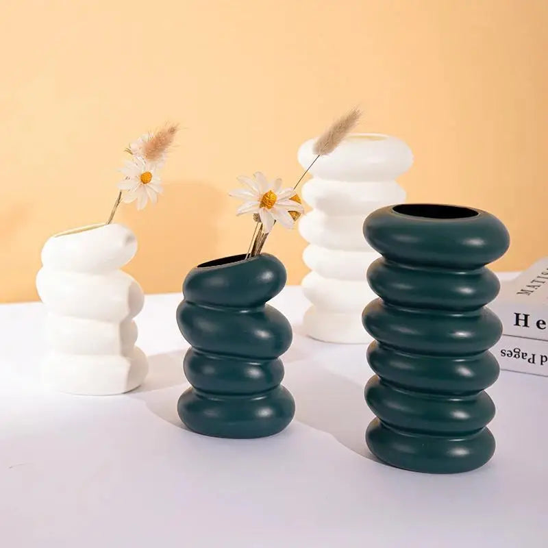 Plastic Spiral Decorative Vase Decoration