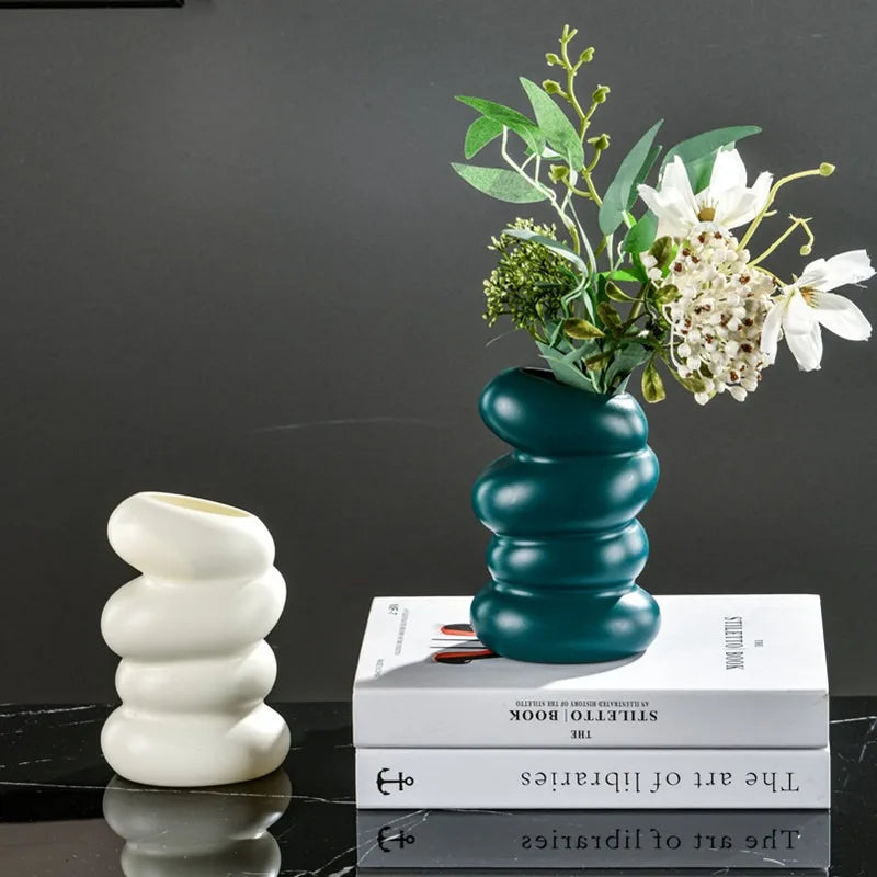 Plastic Spiral Decorative Vase Decoration